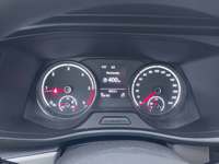 Pohled na přístrojovou desku