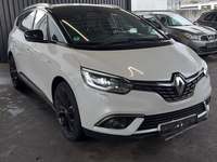 Вид спереди справа