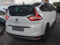 Вид сзади справа