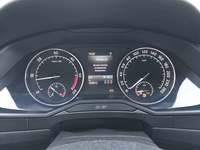 Pogled na kombinovani instrument