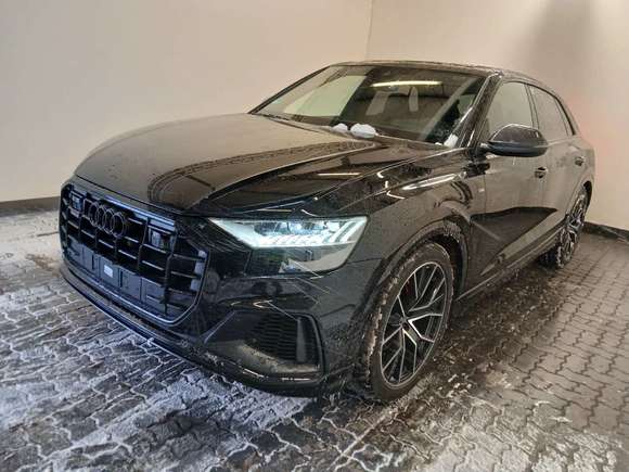 Pogled od napred levo