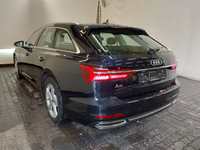 Vaade tagant vasakult