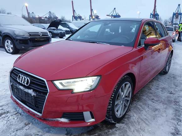 Pogled od napred levo