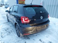 Pogled od pozadi levo