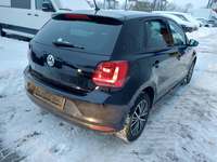 Pogled od pozadi desno