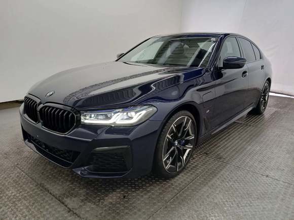 Vaizdas iš priekio kairės