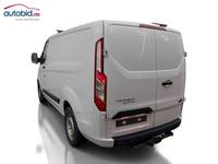 Vaade tagant vasakult