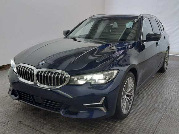 Vaizdas iš priekio kairės