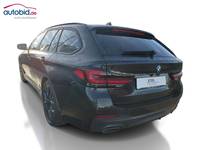 Vaizdas iš galo kairės