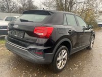 Pogled od pozadi desno