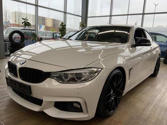 Pogled od napred levo