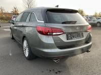 Pogled od pozadi levo