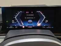 Pohľad na združený prístroj na palubnej doske