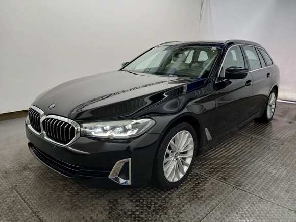 Vaizdas iš priekio kairės