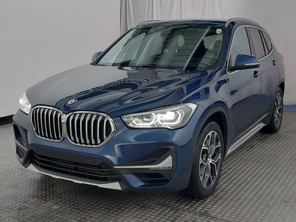 Vaizdas iš priekio kairės