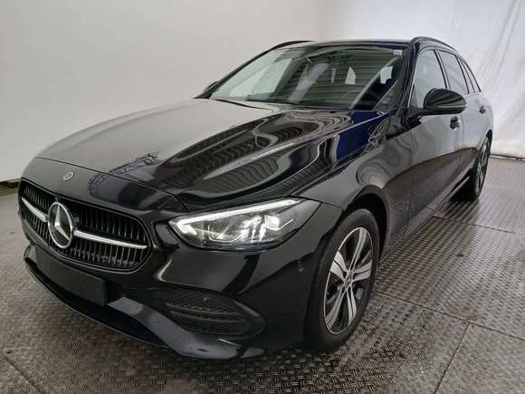 Pogled od napred levo