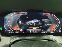 Pohľad na združený prístroj na palubnej doske