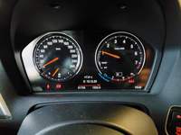 Pohled na přístrojovou desku