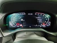 Pohľad na združený prístroj na palubnej doske