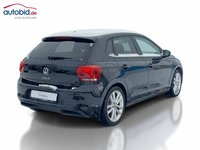 Pogled od pozadi desno