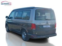 Pogled od pozadi levo