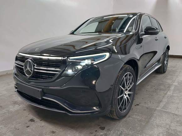 Pogled od napred levo