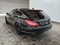 Pogled od pozadi levo