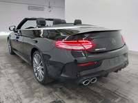 Pogled od pozadi levo