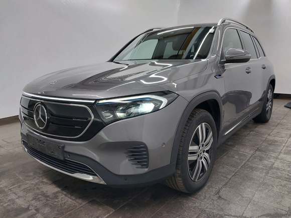 Pogled od napred levo