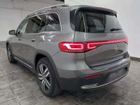 Pogled od pozadi levo