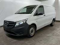 Pogled sprijeda lijevo