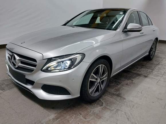 Widok z przodu po stronie lewej