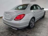 Widok z tyłu po stronie prawej