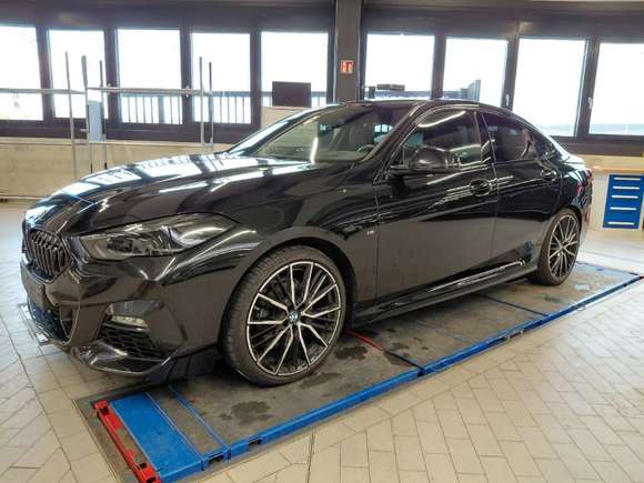 Náhľad spredu zľava