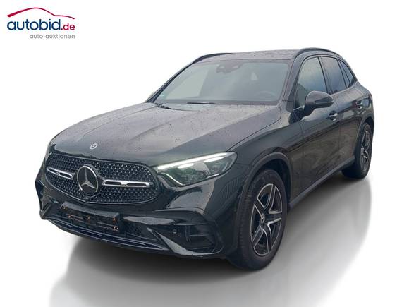 Pogled od napred levo