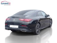 Pogled od pozadi desno