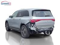 Pogled od pozadi levo