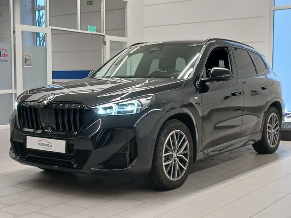 Pogled od napred levo