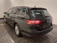 Pogled od pozadi levo