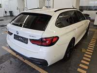 Pogled od pozadi desno