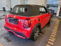 Pogled od pozadi desno