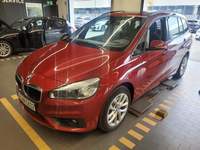 Pogled od napred levo