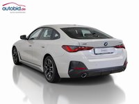 Pogled od pozadi levo