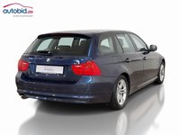 Pogled od pozadi desno