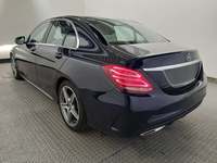 Pogled od pozadi levo