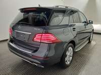 Vista trasera derecha