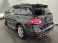 Vista trasera izquierda