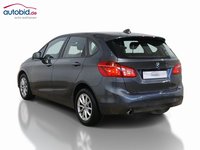 Pogled od pozadi levo