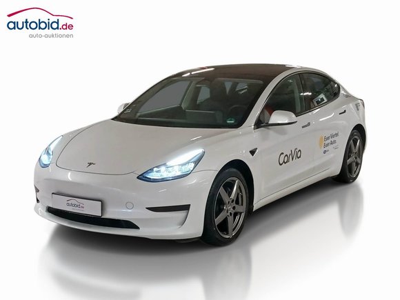 Pogled od napred levo