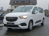 Вид спереди слева